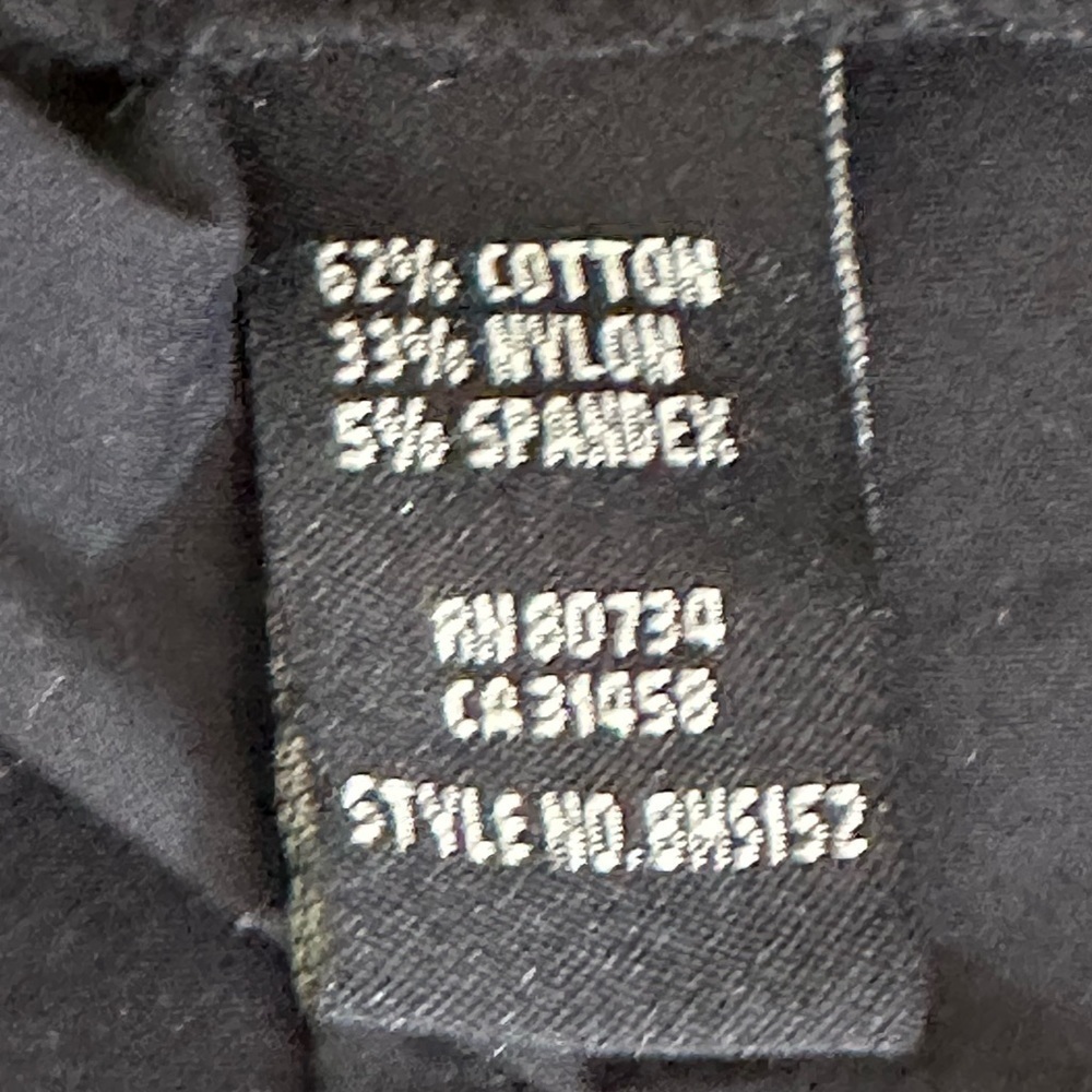 BCBGMAXAZRIA sz XL shirt in black with eyelet on the upper front - Picture 13 of 14